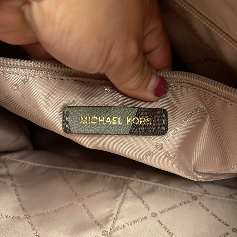 MICHAEL KORS TOTE - Picture 4 of 8